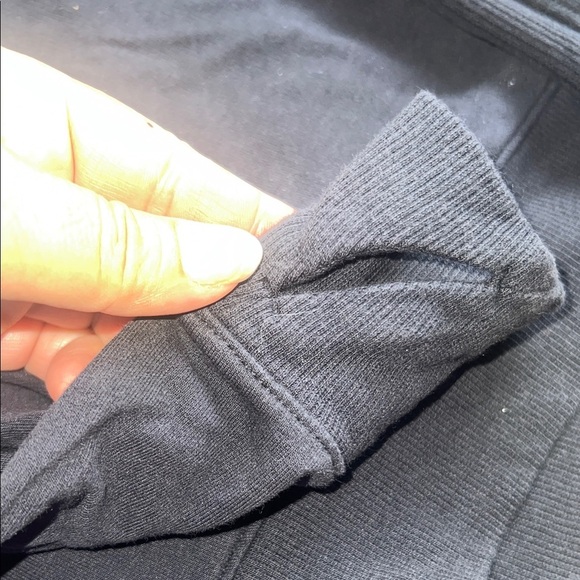 Burgundy Graphic Sweatshirt - Picture 4 of 7